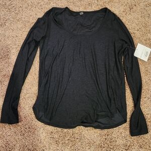 Beyond Yoga scooped long sleeve pullover
